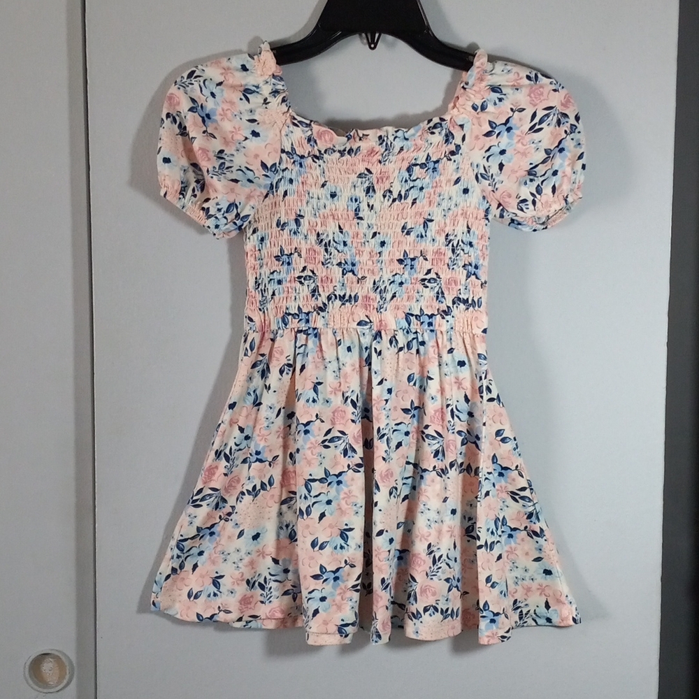 BCBG Girls Pink Floral Smocked Puff-Sleeve Dress Size XS 5-6